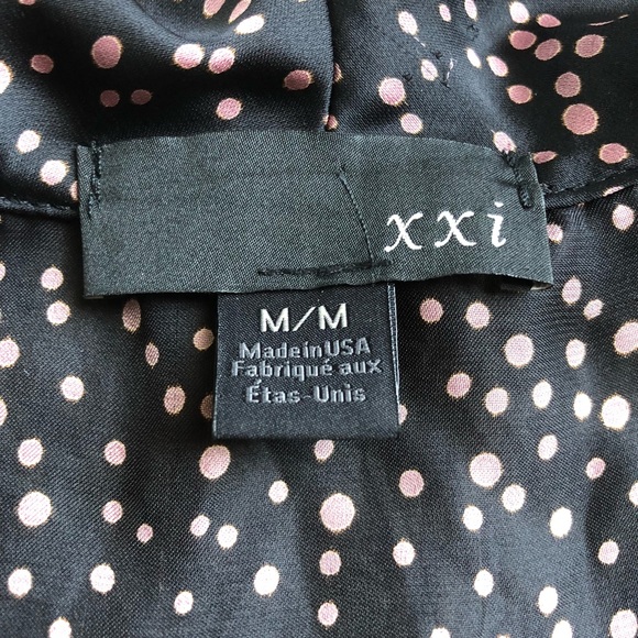 Forever 21 Pockets Romper - Picture 2 of 3